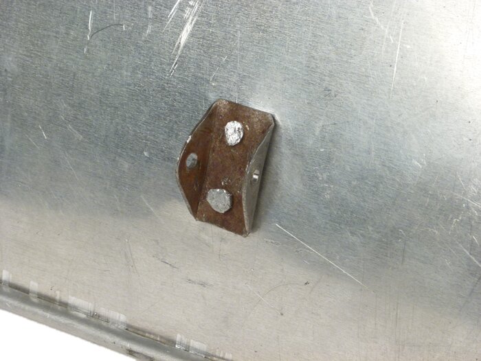 Tutup karburator -DIBUAT DI ITALIA- Rangka Lebar Vespa (1948-1953) - V1 hingga V15, V30 hingga V33, VM1T - Aluminium