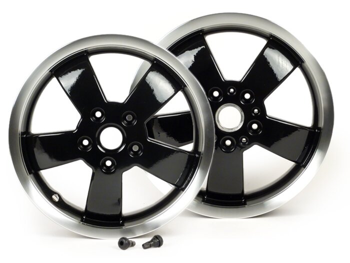 Fälgsats -PIAGGIO 2017 Super - svart med polerad fälg, 3,00-12 tum - 5 ekrar- Vespa GTS, HPE, Supertech 125/300ccm - tillverkningsår 2017- (ABS lerhjul skruvas direkt på fälgen baktill)-