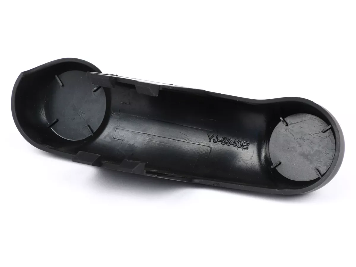 Penutup swingarm -POWER 1- swingarm lurus - hitam pekat - Vespa GT 125 (ZAPM31100), Vespa GT 200 (ZAPM31200), Vespa GT 60 (ZAPM45102), Vespa GT L 125 (ZAPM31101), Vespa GT L 200 (ZAPM31200), Vespa GTS 125 (ZAPM31300, ZAPMA3100), Vespa GTS 125 i.e. Sup