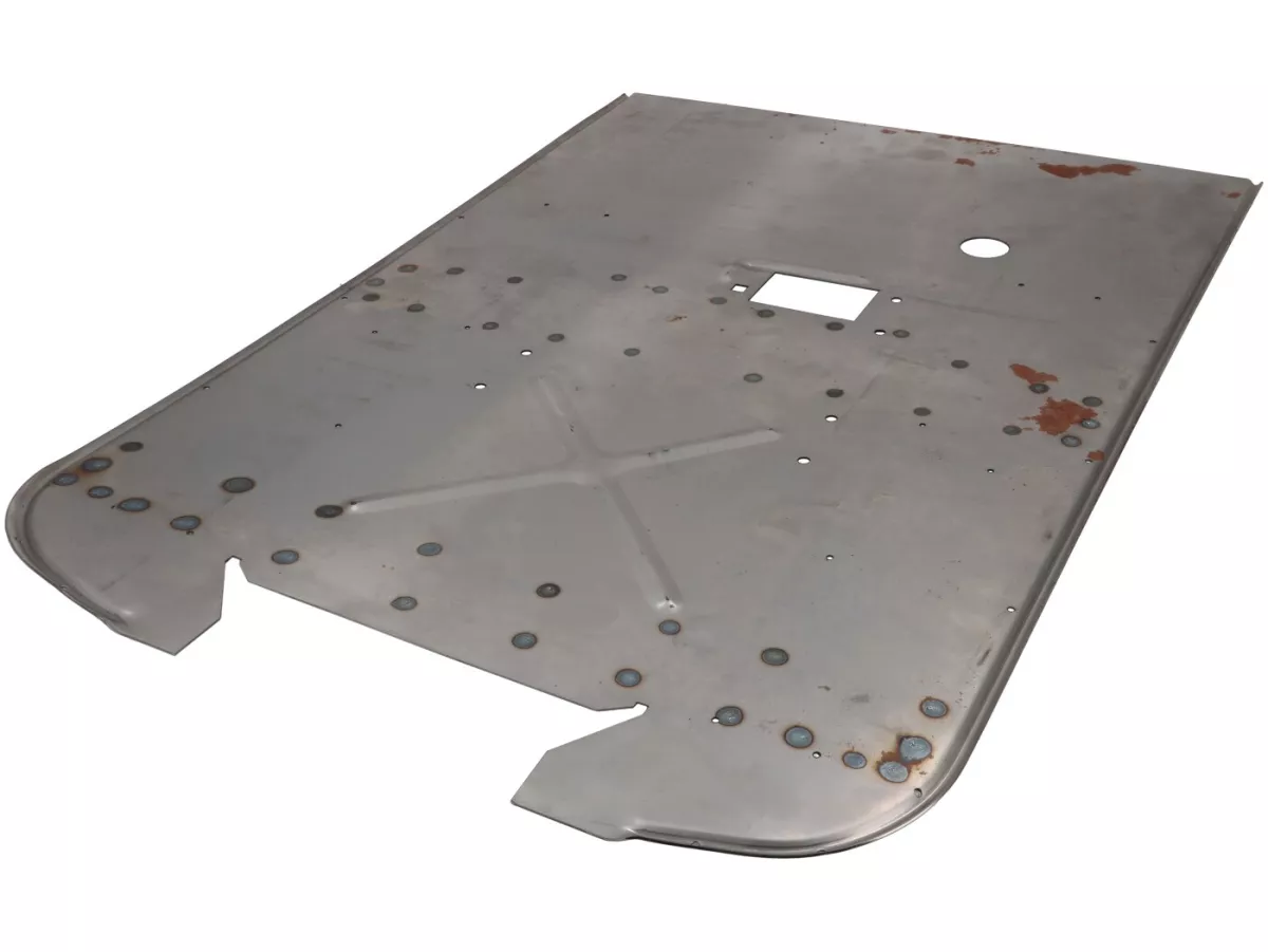 Floor board XL -OEM QUALITY, Premium- Vespa PX (1977-1984), P80X, P125X, P125E, P150X, P150E, P200E - with round hole for brake pedal