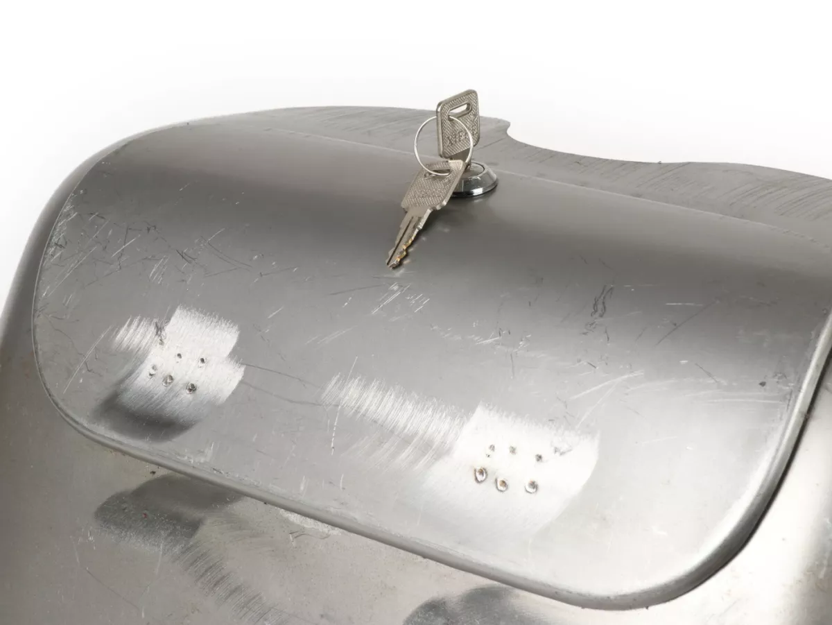 Glove box set -ULMA NANUCCI Style- Lambretta LI (series 3), LIS, SX, TV (series 3) - unpainted/bare steel (oiled)