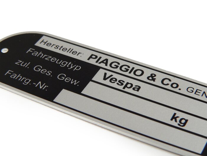 Name plate -OEM QUALITY- Vespa Piaggio & Co Genua (80x25x0,5mm) - round