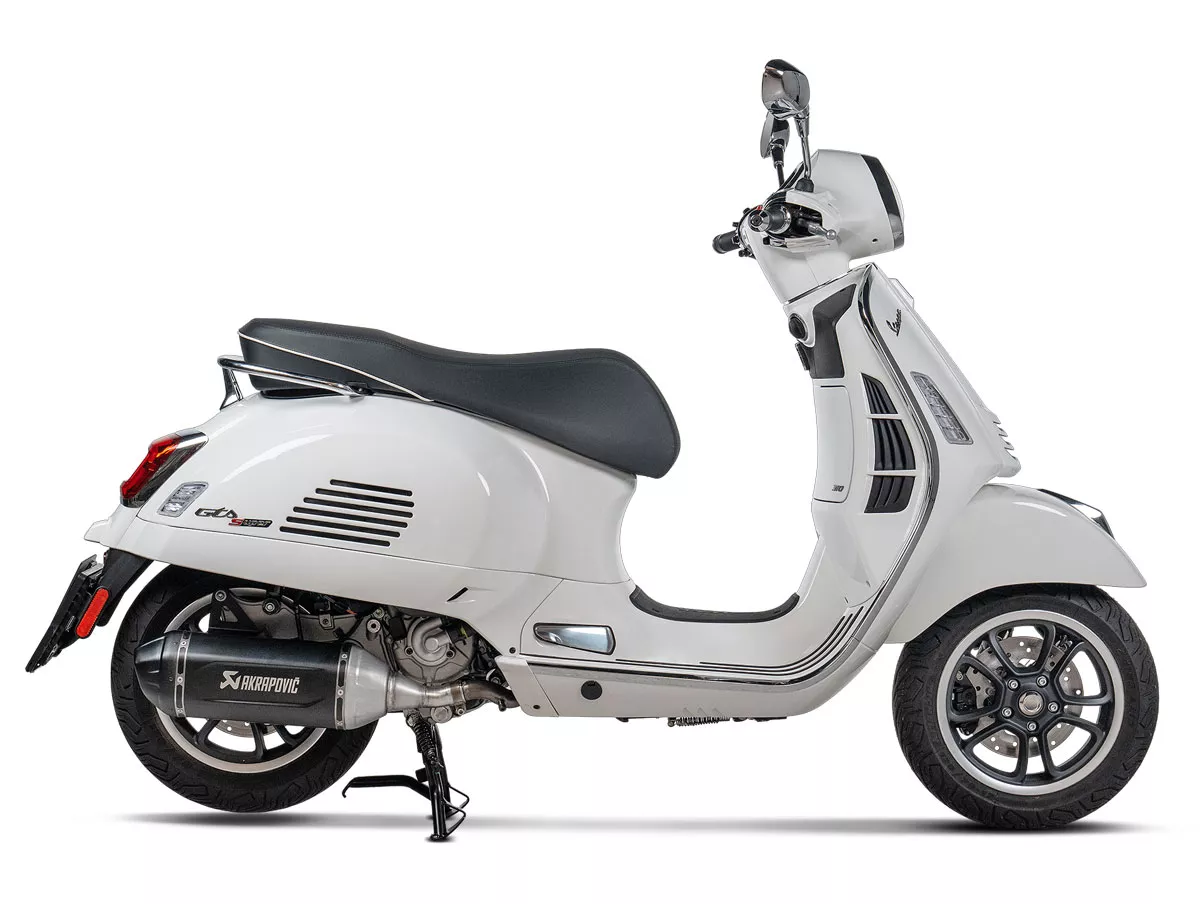 Exhaust -AKRAPOVIC Black Slip-On Line (SS)- Vespa GTS HPE 310 Euro 5+ - stainless steel black