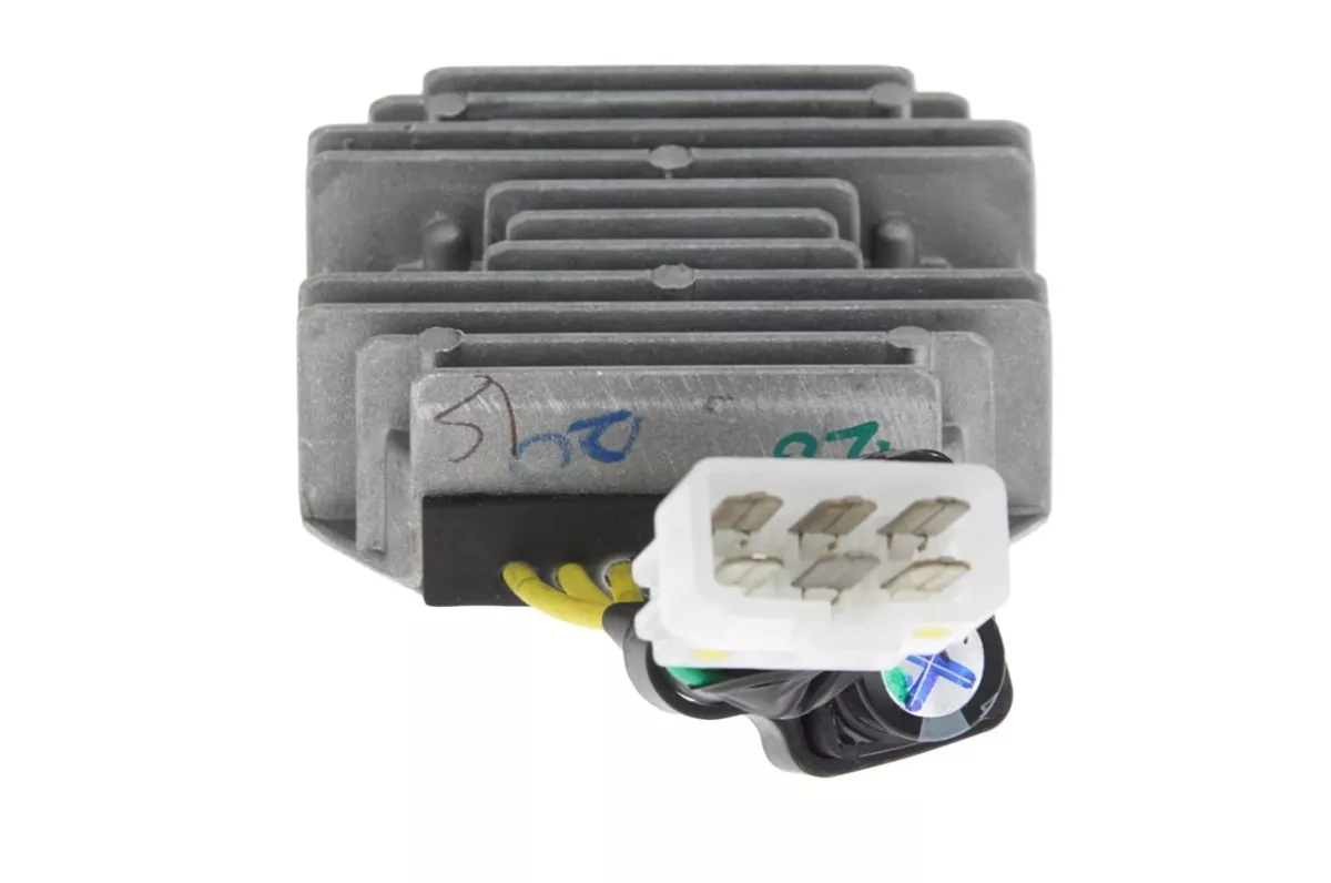 Regulador de tensión -PIAGGIO- 6-Pin 12V- Vespa Primavera 50-150 IGET, Sprint 50-150 IGET, Piaggio Liberty 50 IGET, Zip 50 IGET