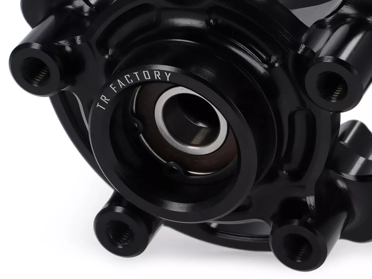 Wheel hub TR Factory CNC, black for Vespa Primavera, Sprint 125