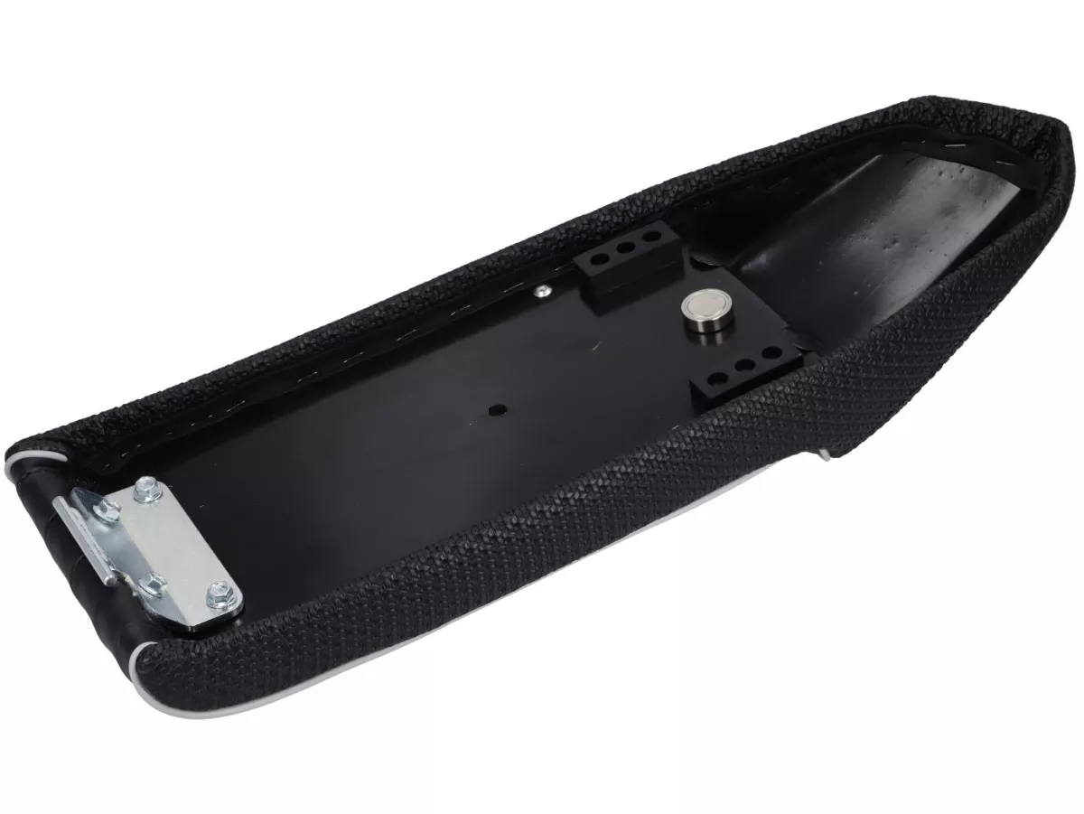 Seat - BGM PRO SHARP TAIL - Lambretta LI, LI S, SX, TV, DL, GP - with magnetic latch