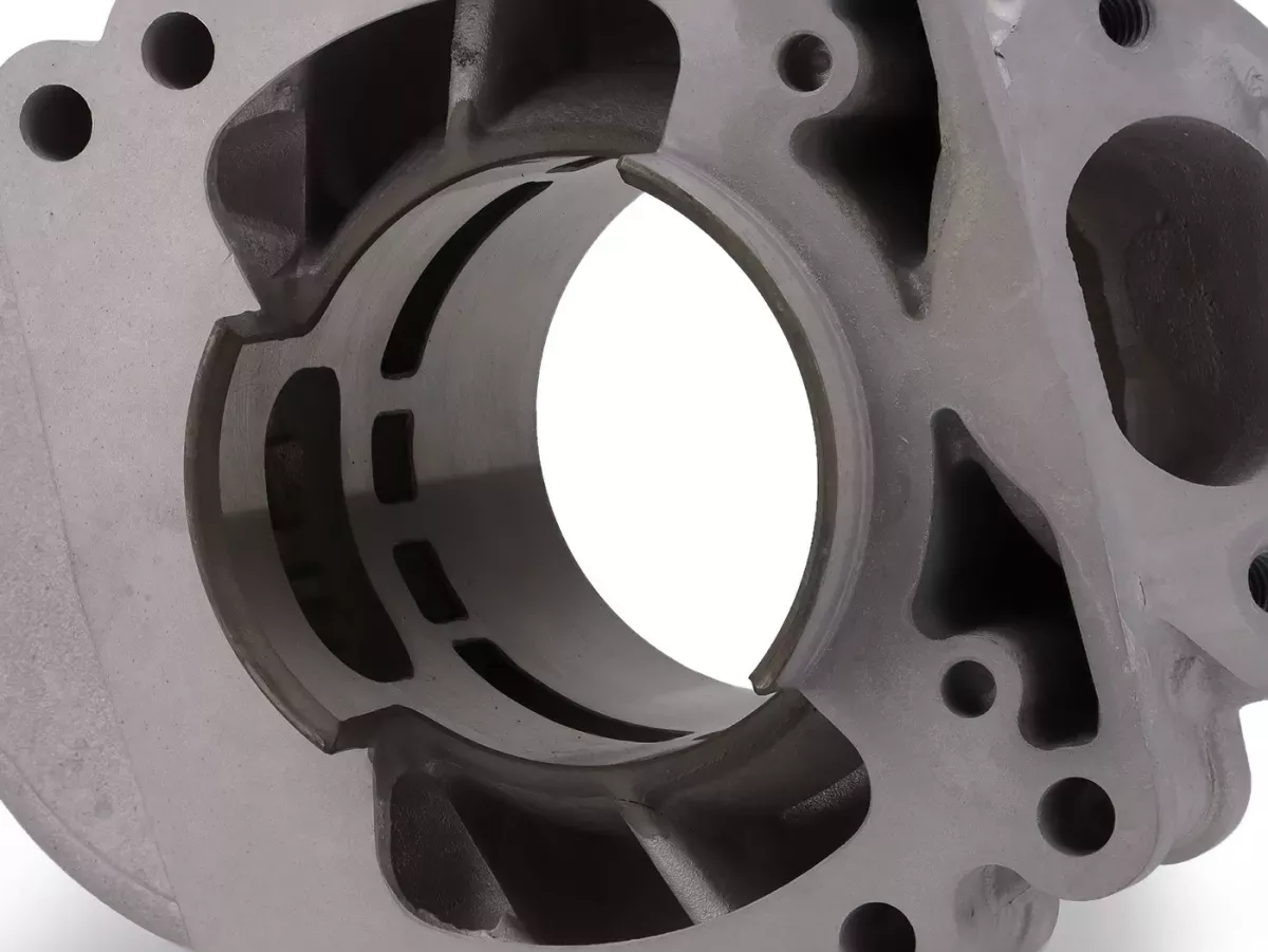 Cilinder - EGIG PERFORMANCE 'Cheb500' 220 cc, enkele uitlaatpoort (met de hand bewerkt),  boring Ø 68 mm, slag 60 mm, drijfstang 117 mm, Ø 34 mm inlaatspruitstuk – Vespa PV125, ET3 125, PK125