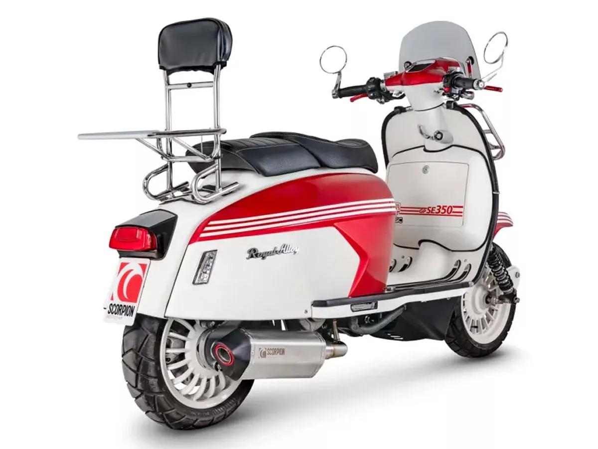 Scarico SCORPION Serket Parallel, acciaio inossidabile spazzolato per Royal Alloy GP 350, TG 350 (Euro 5+)