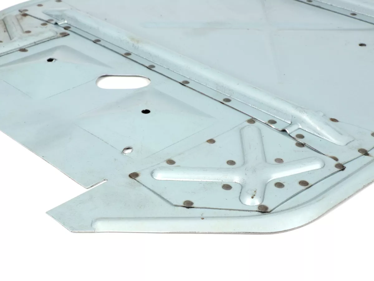 Floor board long version with X+K reinforcement -VESPA- V50 (V5A1T200000-), V50 L (V5A1T40000-), V50 S (V5SA1T31000-), V90 (V9A1T28001-), PV125, ET3