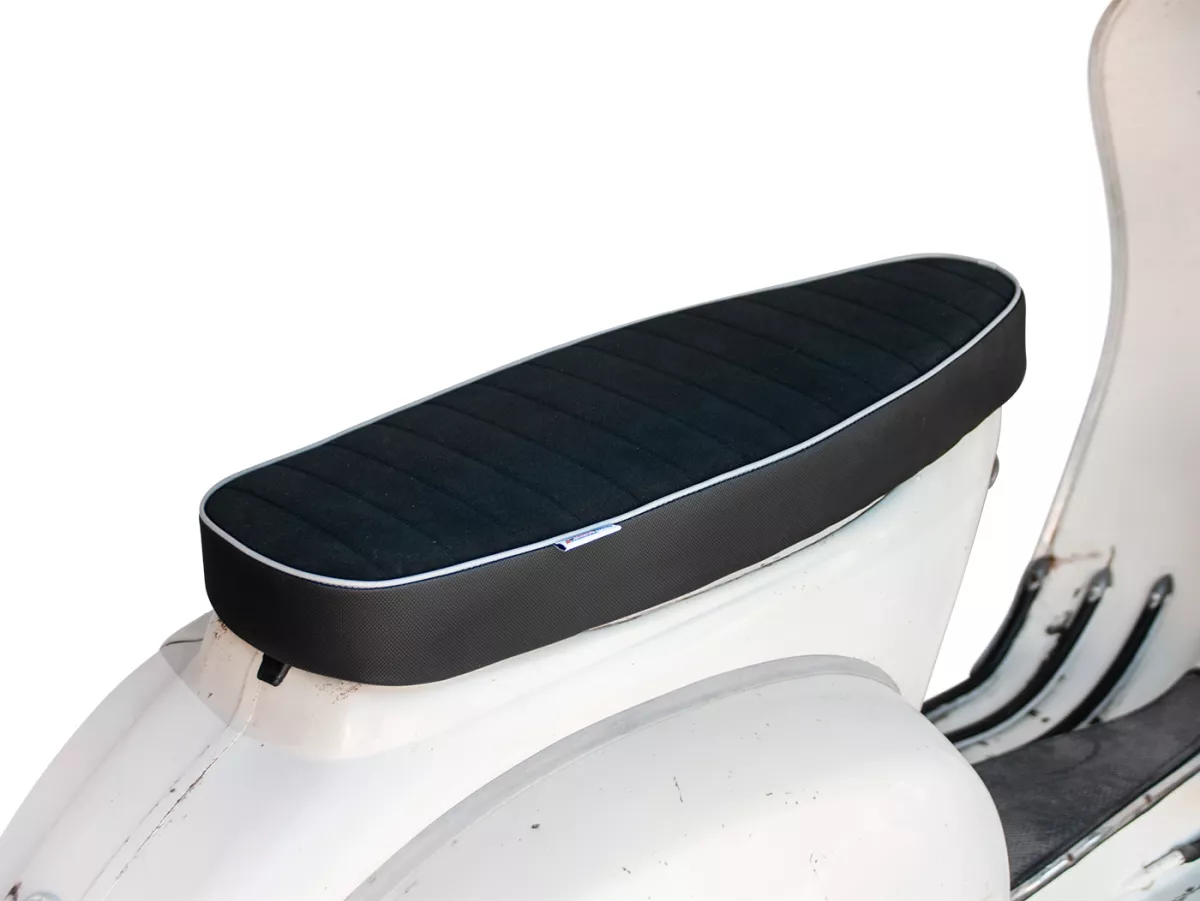 Selle -PLC CORSE Racing, made by NISA ITALY- Vespa PX - également compatible avec Vespa Sprint, GT, GTR, Super, TS, GL, VNA, VBA, VNB, VBB, T4 - en combinaison avec réservoir plat également compatible avec Rally 180/200, GS160, SS180 - sans serrure
