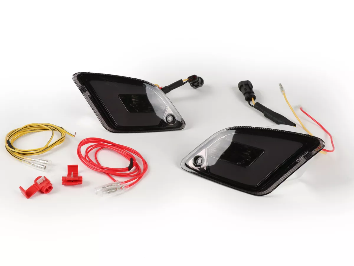 Set indicatori di direzione posteriori -POWER 1 LED (dal 2014) con luce di posizione (E-mark)- Vespa GT, GTL, GTV, GTS 125-300 - fumé
