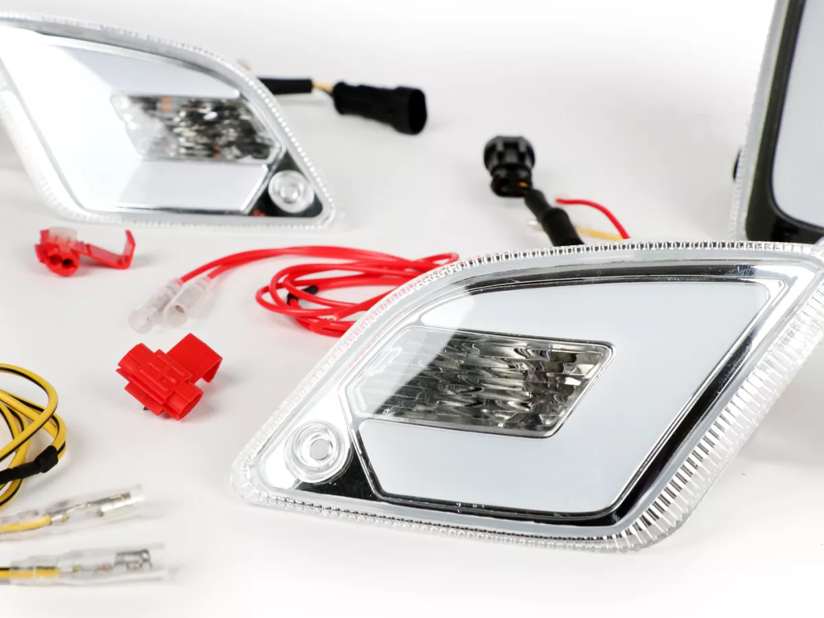 Set indikator depan + belakang -POWER 1 LED (dari tahun 2014) Lampu penerangan siang hari depan + lampu posisi belakang (E-mark) - Vespa GT, GTL, GTV, GTS 125-300 - putih