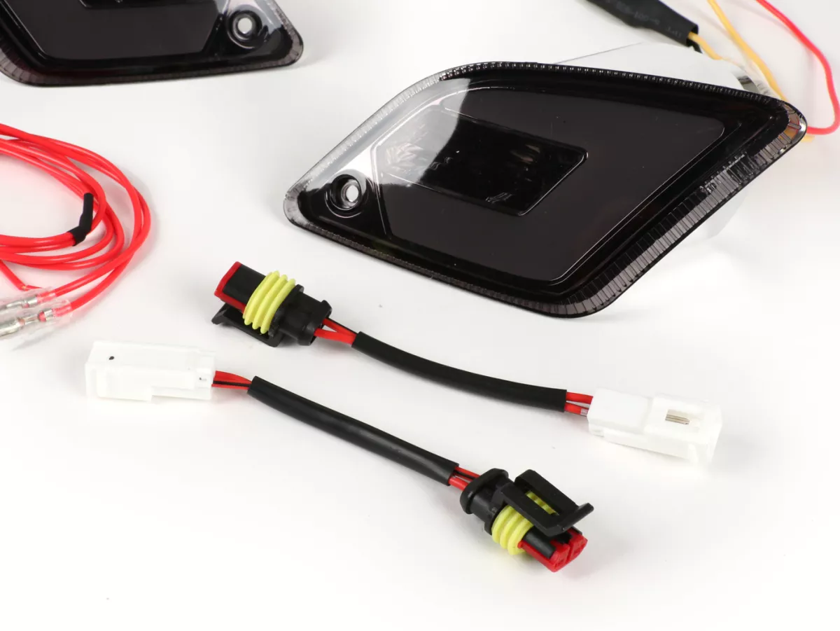 Paire clignotants arrière -POWER 1 LED (-2014) avec feux de position (avec homologation européenne)- Vespa GT, GTL, GTV, GTS 125-300 - fumé