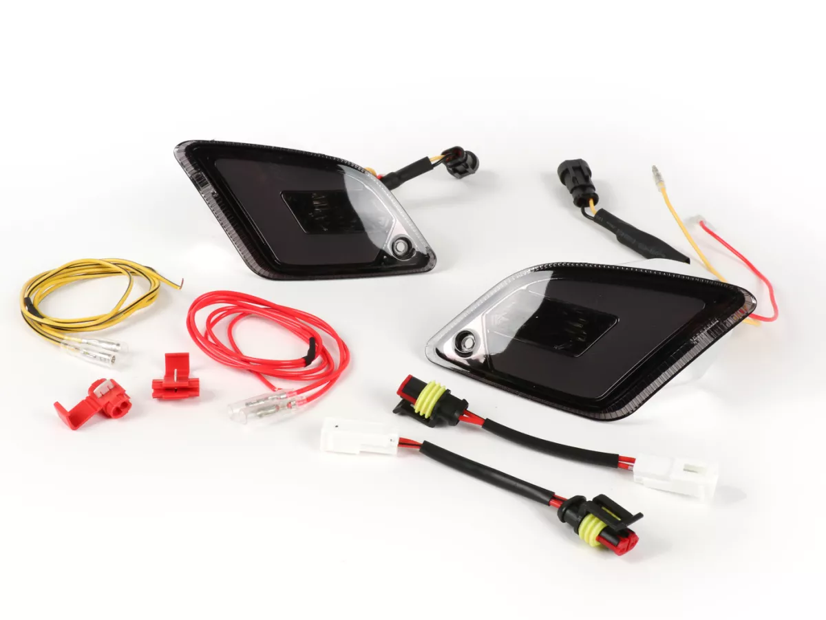 Paire clignotants arrière -POWER 1 LED (-2014) avec feux de position (avec homologation européenne)- Vespa GT, GTL, GTV, GTS 125-300 - fumé