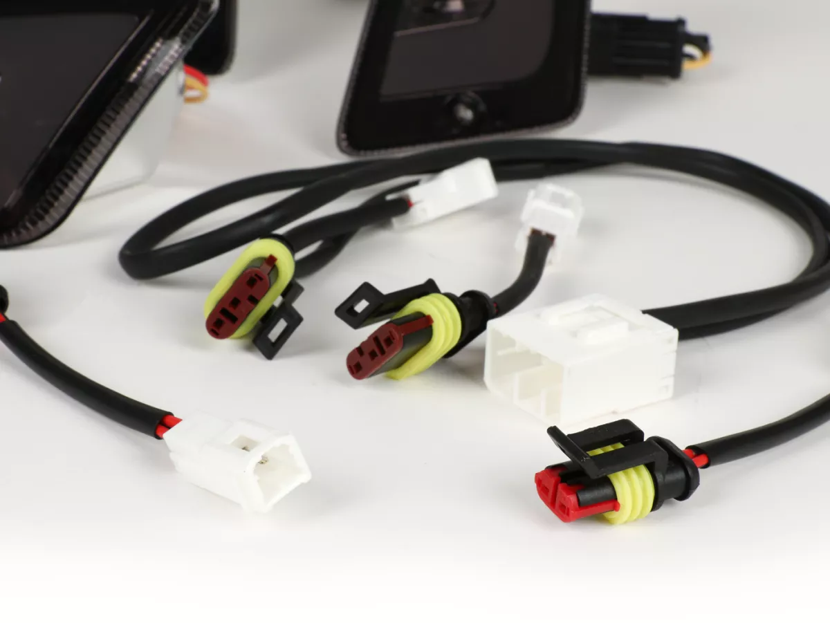 Knipperlichtenset voor+achter -POWER 1 LED (tot 2014) Dagrijlicht voor + positielicht achter (E-markering)- Vespa GT, GTL, GTV, GTS 125-300 - gerookt