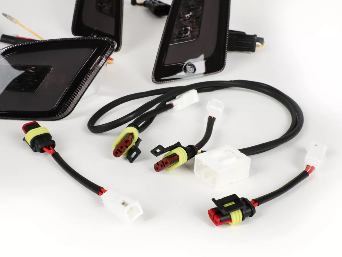 Knipperlichtenset voor+achter -POWER 1 LED (tot 2014) Dagrijlicht voor + positielicht achter (E-markering)- Vespa GT, GTL, GTV, GTS 125-300 - gerookt