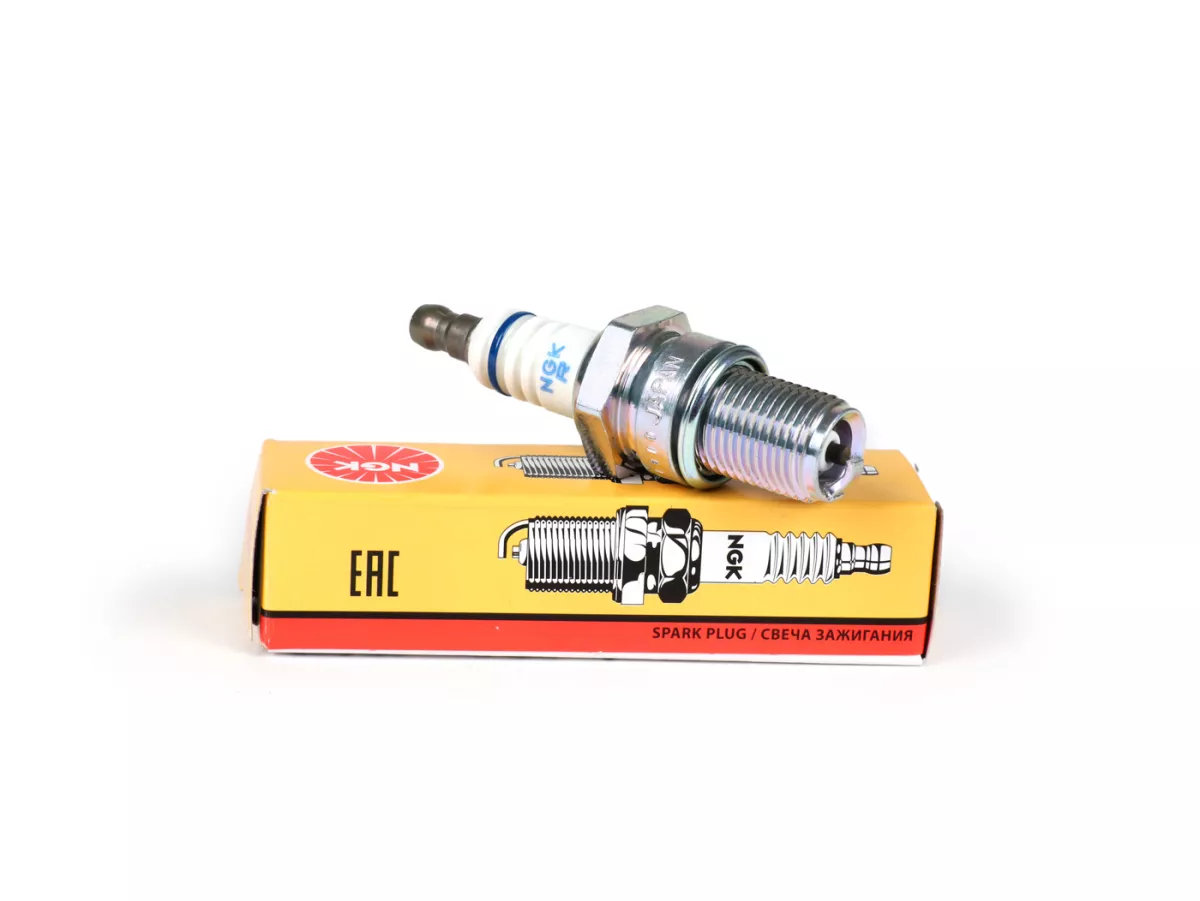 Bougie -NGK BR ECM- BR9ECM - korte isolator gebruikt voor bijv: Quattrini M200, M1X
