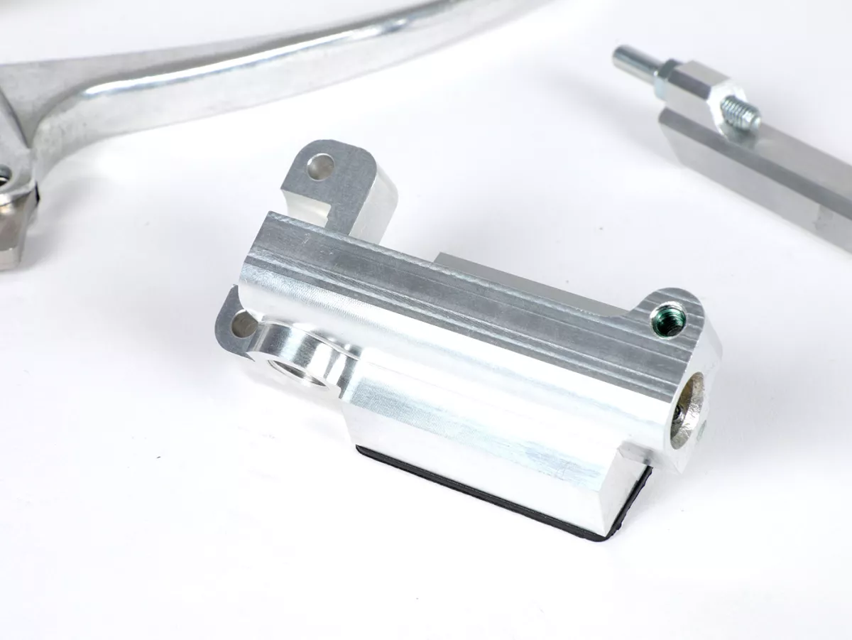 Rempompset incl. hendel en gasklepas -MOTORINO DIAVOLO, verborgen montage onder het balhoofddeksel- Lambretta LI (serie 1-2), TV (serie 2) - Zilver