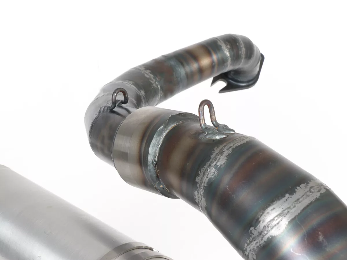 Avgas -EGIG PERFORMANCE Mamba S Ø=32mm (54-60mm dubbavstånd), bultad XXL bakre ljuddämpare (Ø70mm)- Vespa ET3, PV125