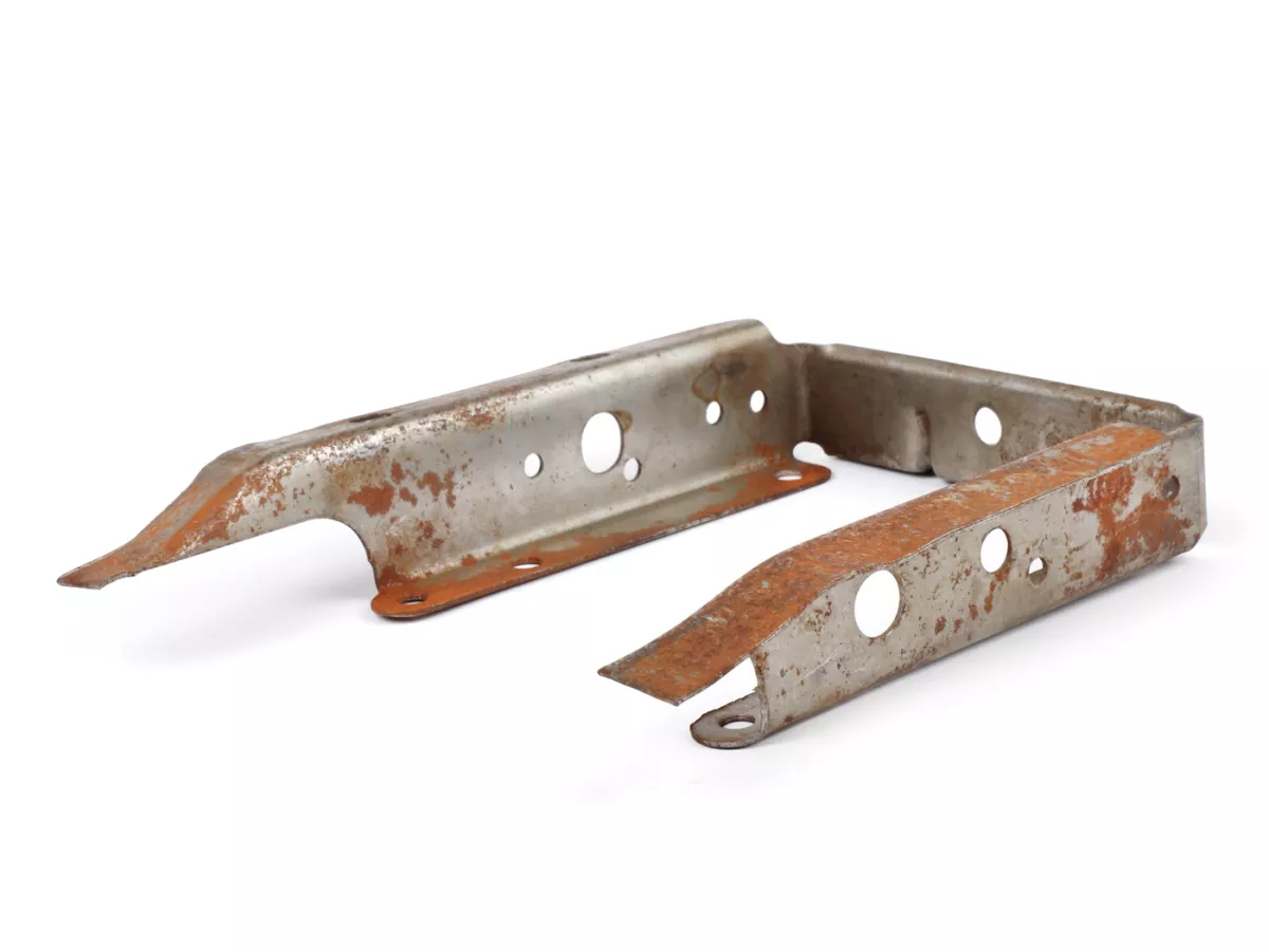 Batterijhouder (voor lassen aan frame) -LML (NOS)- korte houder - Vespa PX, T5, LML Star/Stella 2-takt