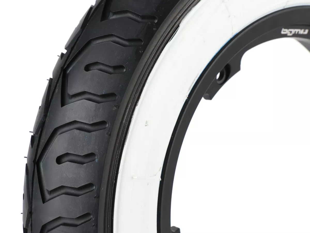 Rueda completa (neumático listo para montar montado en llanta) -MITAS MC12 whitewall, tubeless, Vespa Smallframe V50, PV, ET3, PK- 3.00 - 10 pulgadas TL 42J - llanta BGM PRO 2.10-10 aluminio negro