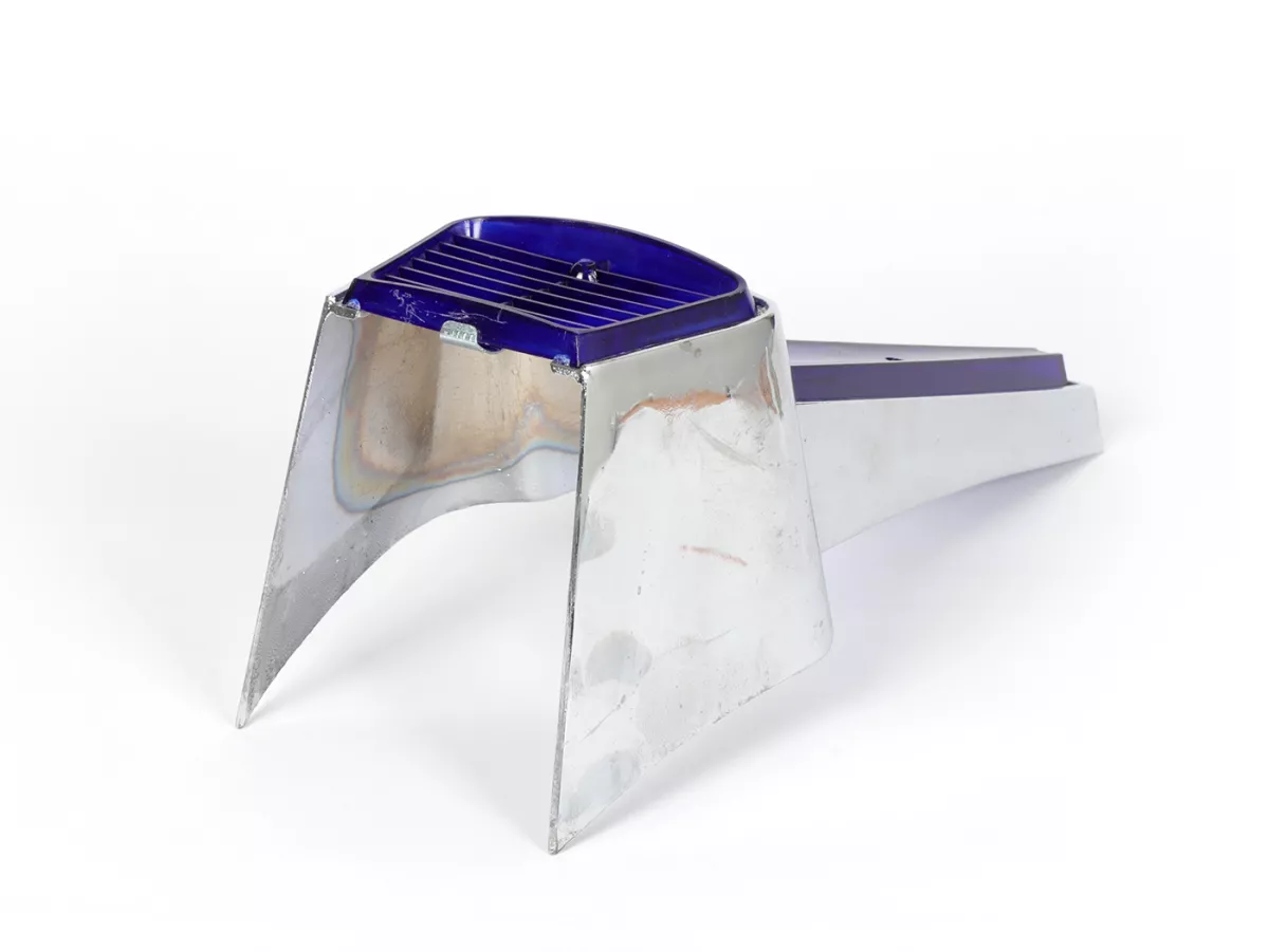 Horn grill -ORIGINAL VIGANO (NOS) B-quality- Vespa Wideframe/Largeframe GS150, GL150, VNA, VNB, VBA, VBB, Super, Sprint, Rally, GT, GTR - blue/blue - Chrome