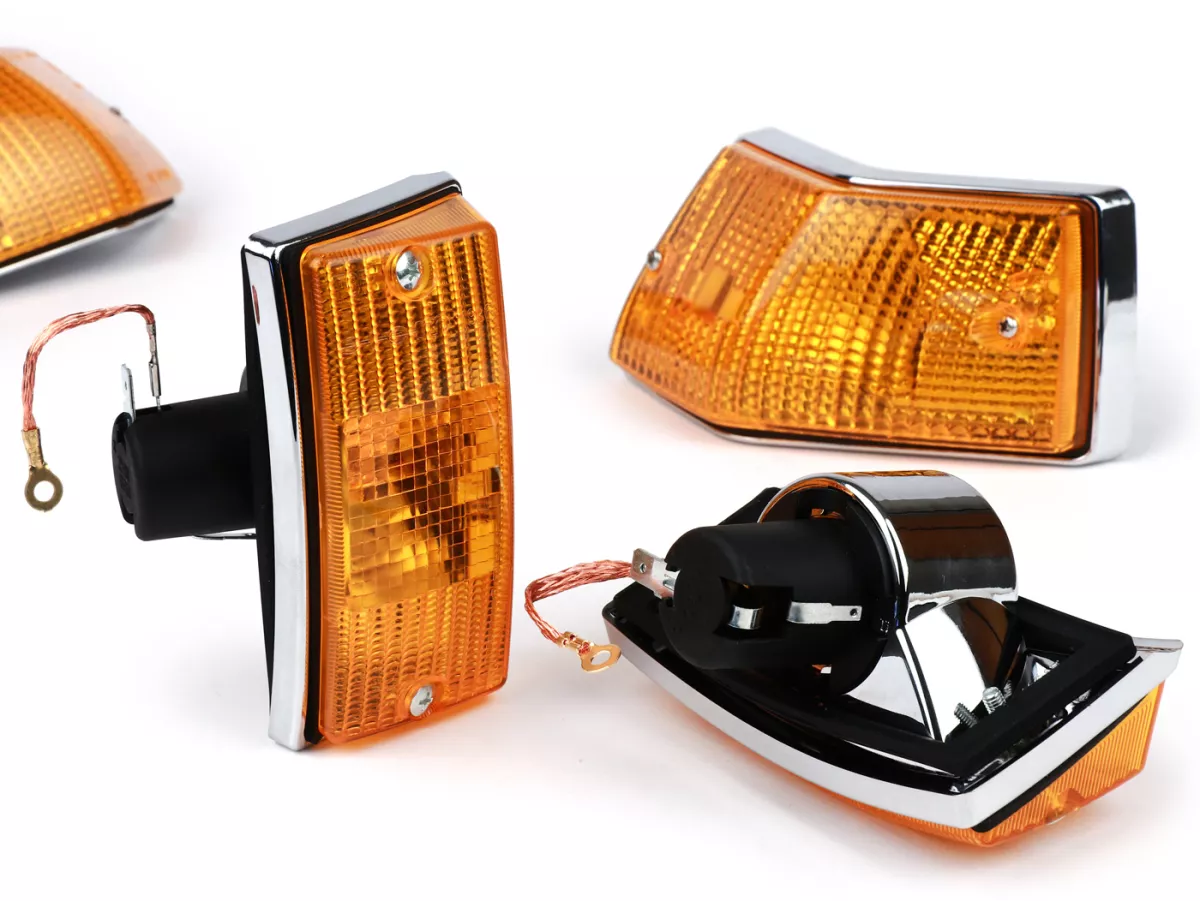 Set indicatori di direzione -SIEM- Vespa PX80, PX125, PX150, PX200, T5 125cc - Corpo cromato - Lenti arancioni