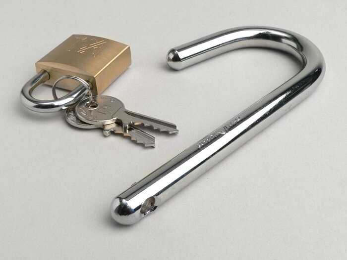 Wheel rim lock -OEM QUALITY- Vespa Largeframe (10 inch wheels), Vespa Smallframe (10 inch wheels)
