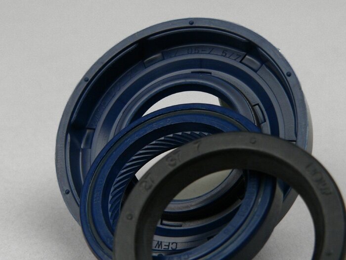 Juego de retenes - CALIDAD OEM - Vespa PK125 ETS - (Ø 24mm cono)