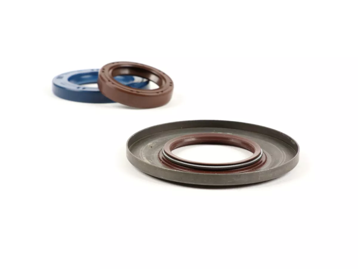 Engine oil seal set -CORTECO FPM metal (brown) - Vespa PX80, PX125, PX150, PX200 EFL, T5 125cc, Cosa - rear hub oil seal 30x47x6mm (external)