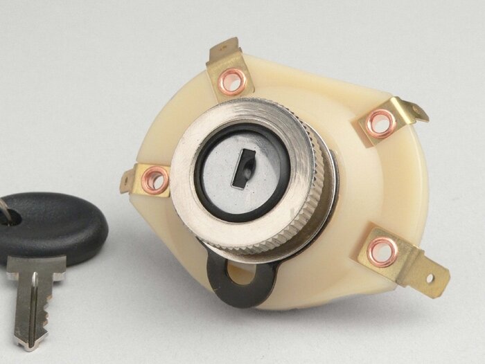 Ignition switch -OEM QUALITY- Vespa Rally200, ET3, PX (-1984, italian models, without battery) - 4 connections