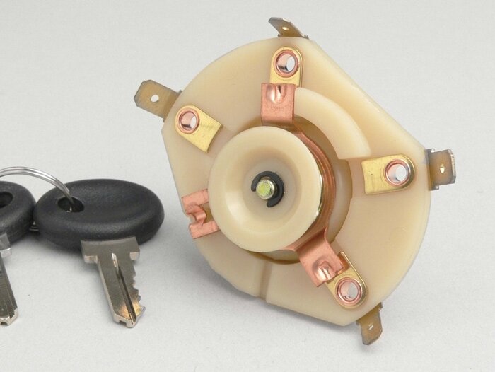 Ignition switch -OEM QUALITY- Vespa Rally200, ET3, PX (-1984, italian models, without battery) - 4 connections