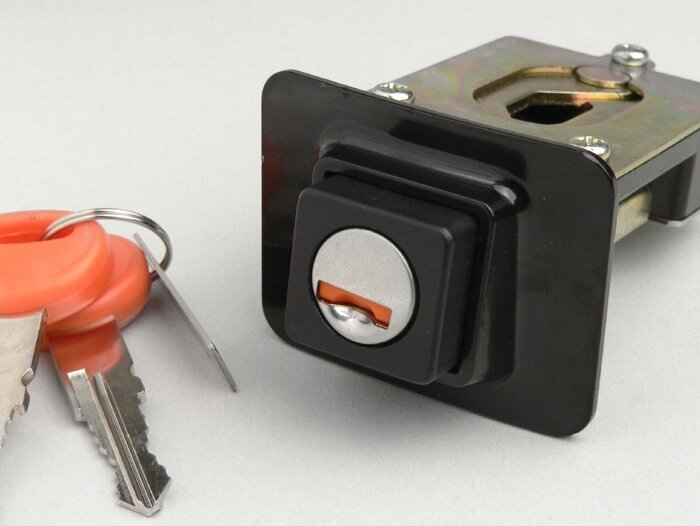 Zitbankvergrendeling -OEM KWALITEIT- Vespa PX Lusso, T5 125cc - Zwart