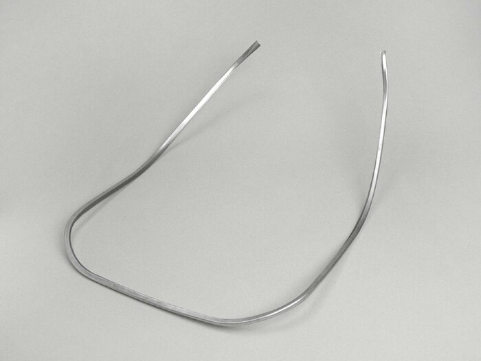 Protezione bordi -QUALITÀ OEM- Vespa Rally180 (VSD1T), Rally200 (VSE1T), Sprint150 (VLB1T), GTR125 (VNL2T), TS125 (VNL3T), GT125 (VNL2T), Super - Alluminio