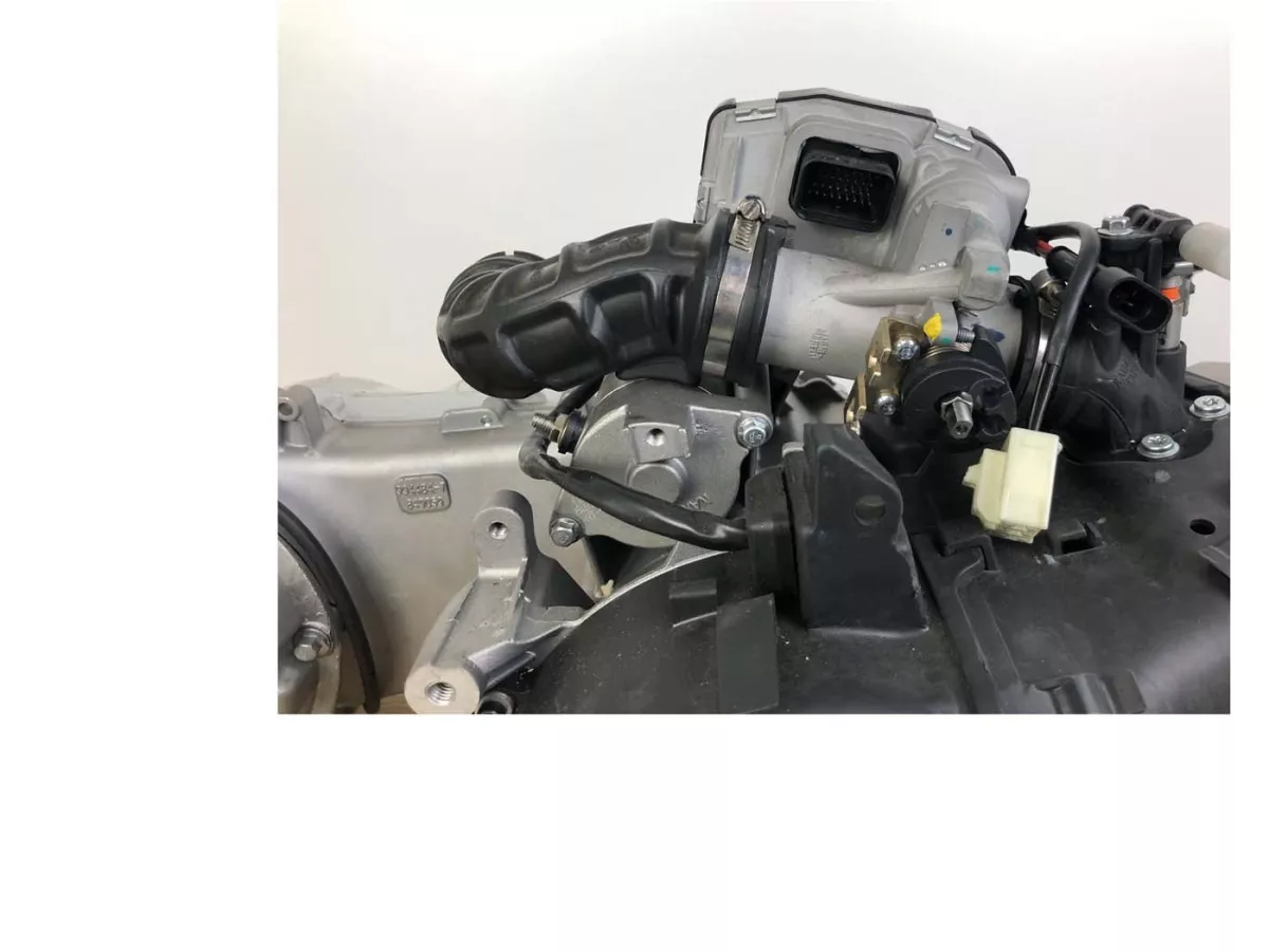 Motor -PIAGGIO- Piaggio Liberty 125 4T 2V AC, PTT 2012 (ZAPM38900)