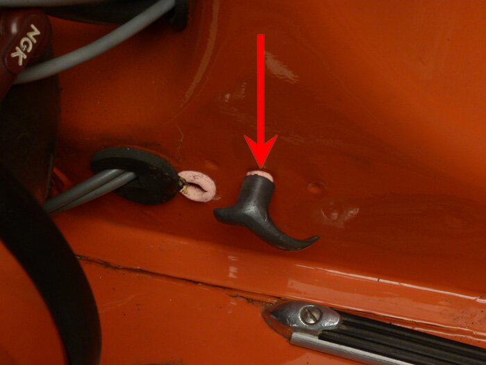 Bush for side panel locking device -OEM QUALITY- Vespa PX (models with external fastener), Rally180 (VSD1T), Rally200 (VSE1T), Sprint150 (VLB1T), GTR125 (VNL2T), GT125