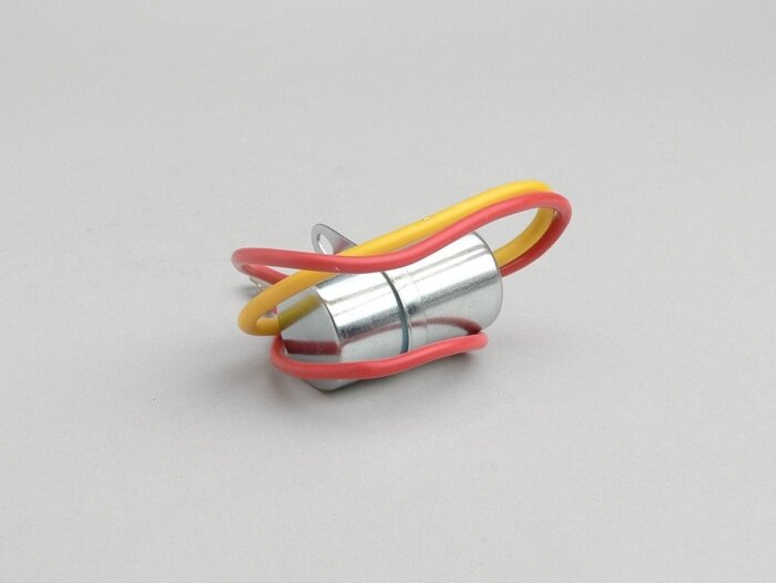 Condensator -OEM KWALITEIT, Ø=20mm, 2-draads (rode draad = platte stekker)- Vespa Super, GT125 (VNL2T), GTR125 (VNL2T), TS125 (VNL3T), Sprint, Sprint Veloce, Rally180