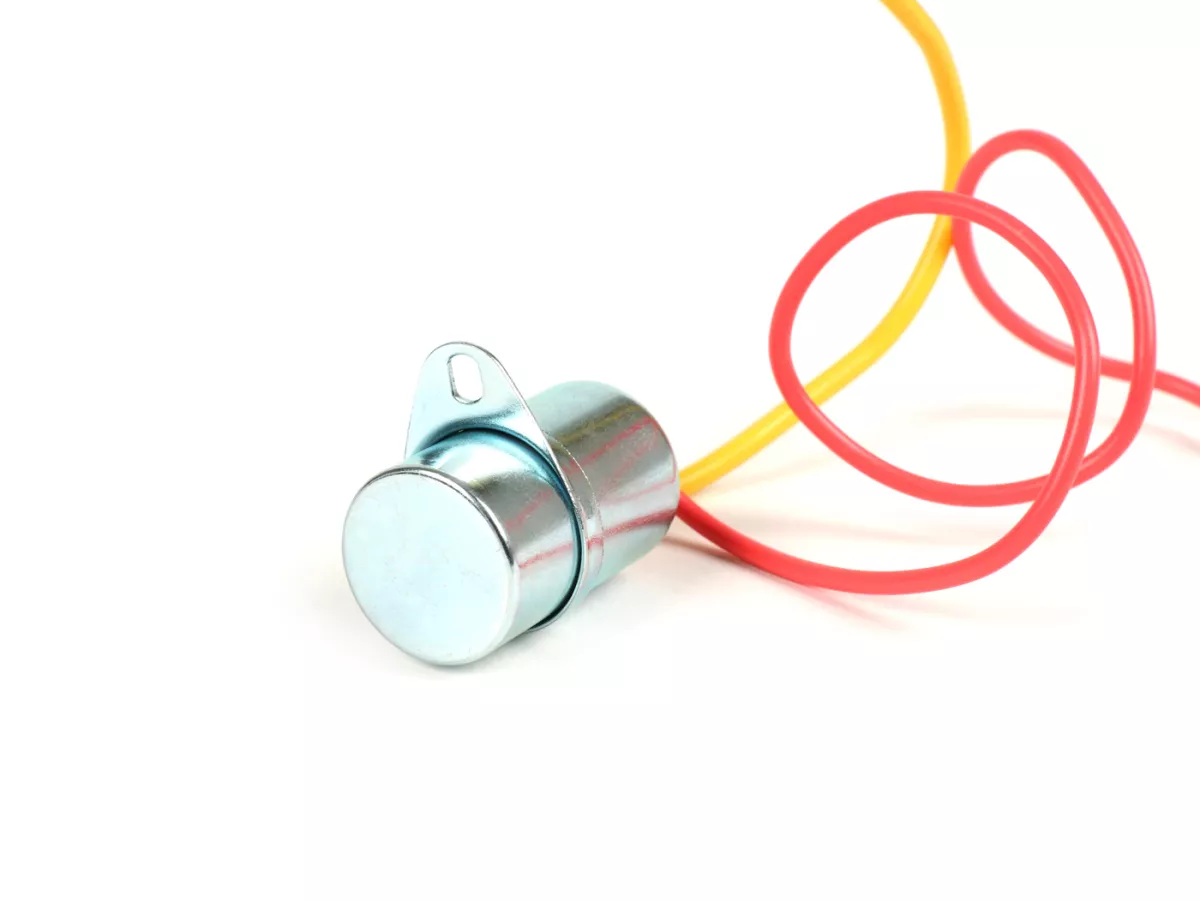 Condensator -OEM KWALITEIT-, Ø=20mm, h=31mm, µF 0.34, 2-draads- Vespa Wideframe VM1T-VM2T, VN1T-VN2T, VNA1T-VNA2T, VNB1T-VNB6T, Super, Vespa 150 VL1T-VL3T, VB1T, VS1T-VS5T, VBA1T, VBB1T-VBB2T, GL150 (VLA1T), GS160, SS180