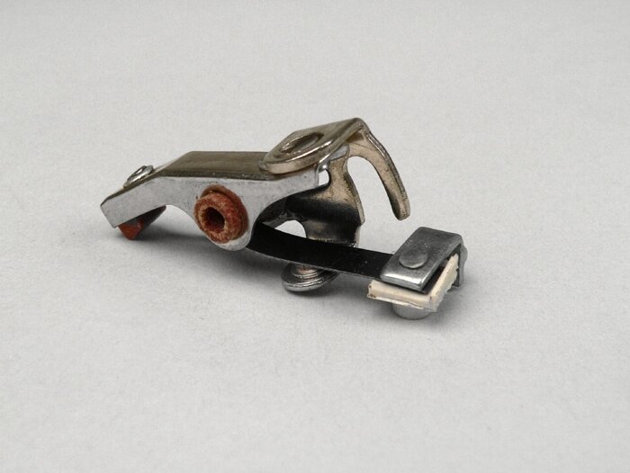 Point set -OEM QUALITY long w/o pin- Vespa 90 V9A1T (till No 21449), Vespa Wideframe VM1T till VM2T, U, VN1T till VN2T, VNA1T till VNA2T, VNB1T till VNB5T, VNB6T (till No035188), Vespa 150 VL1T till VL3T, VB1T, VBA1T, VBB1T, VBB2T (till No 270249), GL, Sp