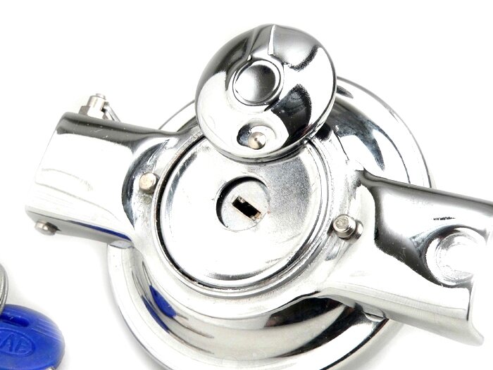 Tappo serbatoio bloccabile -VESPA- Vespa 1948-1984 - Telaio largo V1-V33, VM, VN, VL, VD, Telaio grande VNA, VNB, VNS, VBB, VBA, VGLA, GT/GTR/TS (VNL), Super (VNC,VBC), GL (VLA), GL ACMA (VGL), GS150 (VS1-5), Sprint (VLB), PX80 (V8X), PX125 (VNX), PX150 (