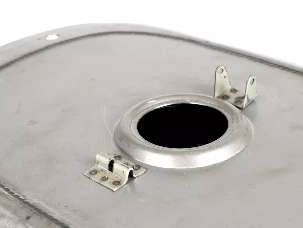 Tank -PREMIUM, oiled sheet metal, without tank cap- Vespa PX (-1984), VNA, VNB, VBA, VBB, GL150 (VLA1T), Super, Sprint150 (VLB1T), GT125 (VNL2T), GTR125 (VNL2T), TS125 (VNL3T), Rally180 (VSD1T)