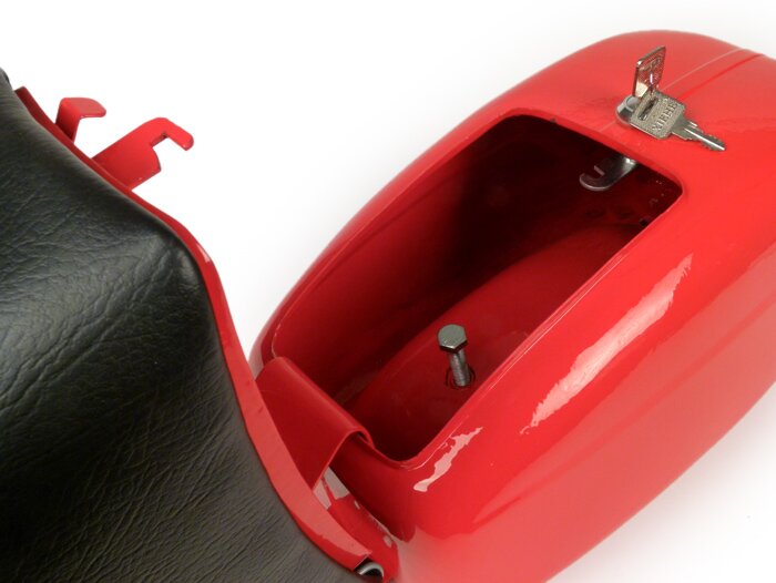 Boîte à gants, boîte à outils -VESPA, réservoir (factice)- Vespa SS50, SS90 (série 1 - 1ère version) - métal