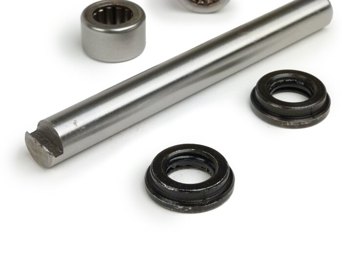 Fork link axle -IMPORT- Vespa Rally180 (VSD1T), Rally200 (VSE1T), Sprint150 (VLB1T), TS125 (VNL3T), GTR125 (VNL2T), GT125 (VNL2T), Super, VNB5T (since no 026921) till VNB6T, VBB2T (since No 212456), GL150 (VLA1T) (since No 067470)