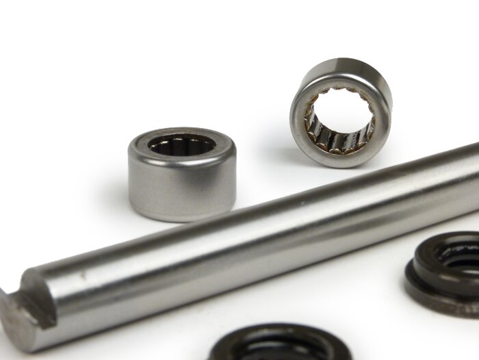 Fork link axle -IMPORT- Vespa Rally180 (VSD1T), Rally200 (VSE1T), Sprint150 (VLB1T), TS125 (VNL3T), GTR125 (VNL2T), GT125 (VNL2T), Super, VNB5T (since no 026921) till VNB6T, VBB2T (since No 212456), GL150 (VLA1T) (since No 067470)
