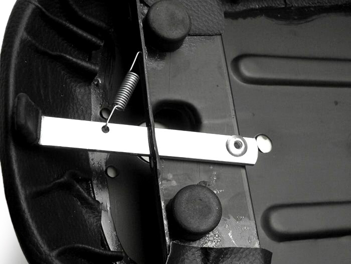 Panchetta -NISA Corsa- Vespa PX - adatta anche per Vespa Sprint, GT, GTR, Super, TS, GL, VNA, VBA, VNB, VBB, T4 - senza serratura