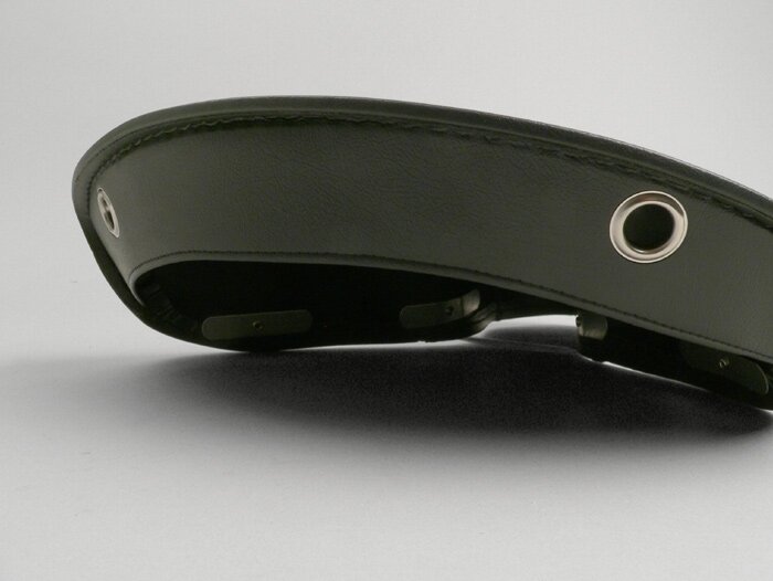 Zadelhoes - Zadelhoes -(24.5cm afstand tussen gaten) -PIAGGIO- Vespa 125 VNA1T, VNA2T, VNB1 tot VNB6, Vespa 150 VB1T, VBA1T, VBB1, VBB2 - Donkergroen
