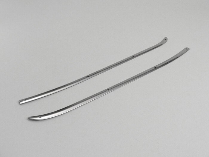 Pemasangan alas lantai step-through -KUALITAS OEM- Vespa Rally180 (VSD1T), Rally200 (VSE1T), Sprint150 (VLB1T), TS125 (VNL3T), GT125 (VNL2T), GTR125 (VNL2T), SS180 (VSC1T), GS160/GS4 (VSB1T), Super, VNA, VNB, VBA, VBB