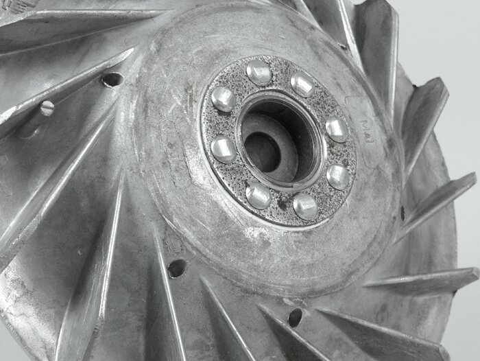 Ruota dentata -AEL Elektronik 2400g- Vespa PX80, PX125, PX150, Cosa125, Cosa150, LML Star/Stella 125/150 2 tempi (tutti i modelli senza E-Start)