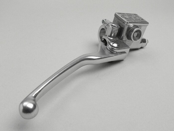 Master brake cylinder -PIAGGIO Heng Tong- rhs - Vespa GT 250 (ZAPM45102), Vespa GTV 125 (ZAPM31301), Vespa GTV 250 (ZAPM45102), Vespa GTV 300 (ZAPM45201)