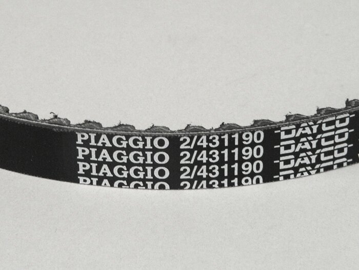 Correa trapezoidal -PIAGGIO (724x17,5mm)- Piaggio 50 ccm (hasta 1998) carcasa corta